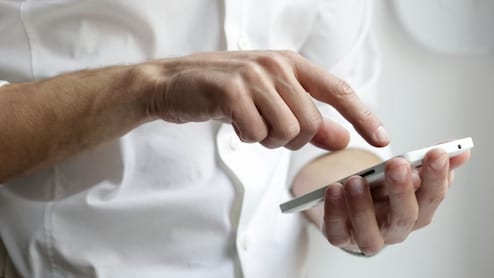 टैक्स स्कैम से बचना अब आसान! Google का ये फीचर मिनटों में पकड़ेगा फ्रॉड