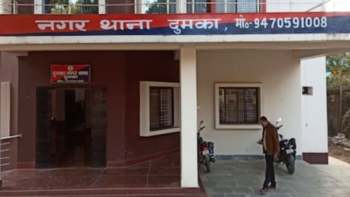 Jharkhand News: होटल में मदरसा शिक्षक की संदिग्ध हालात में मौत, कमरे में प्रेमिका के सामने तड़पकर गई जान