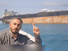 जहाजों के इंजन बंद, मिसाइलें तैनात... हॉर्मुज के बीचों-बीच कैसा नजारा, पहली बार इतने करीब का वीडियो आया सामने