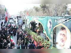 Iran-Israel War Live: सऊदी अरब पर मिसाइल अटैक, ईरान की धमकी के बाद राजधानी रियाद में 2 बड़े धमाके