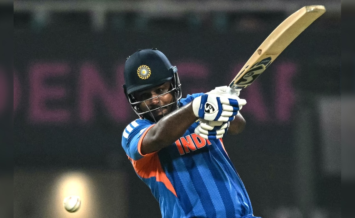 India vs England Match Live Score, T20 World Cup 2026:   अभिषेक शर्मा 9 रन बनाकर आउट, भारत को लगा पहला झटका