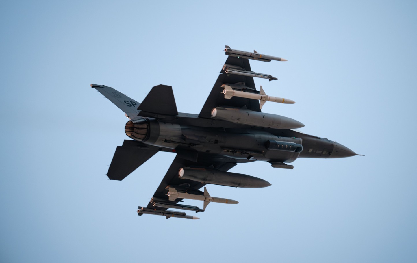 मिडिल ईस्ट में युद्ध: ईरान के साथ अमेरिका का टकराव कब तक चलेगा? रक्षा विशेषज्ञ ने बताया आगे क्या होगा