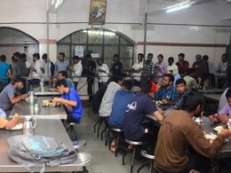 Pune News: पुणे विद्यापीठातील हजारो विद्यार्थ्यांवर उपासमारीचं संकट, 15 दिवस परिस्थिती गंभीर, कुलगुरु अडचणीत