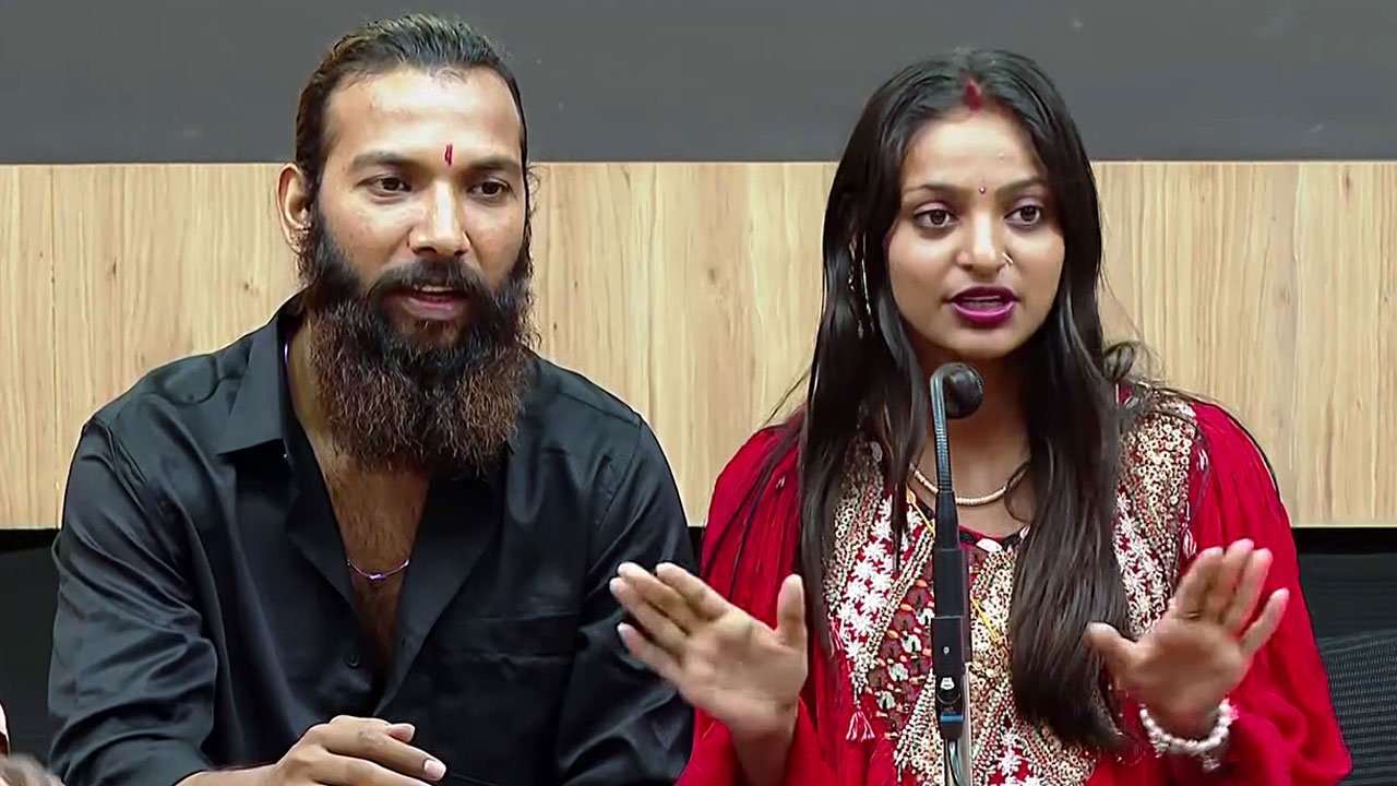 Kumbh Mela Fame Monalisa Bhosle Defends Interfaith Marriage With Actor Farman Khan