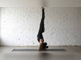शीर्षासन के क्या फायदे हैं? स्किन से लेकर बालों के लिए है फायदेमंद, जानें करने का सही तरीका...
