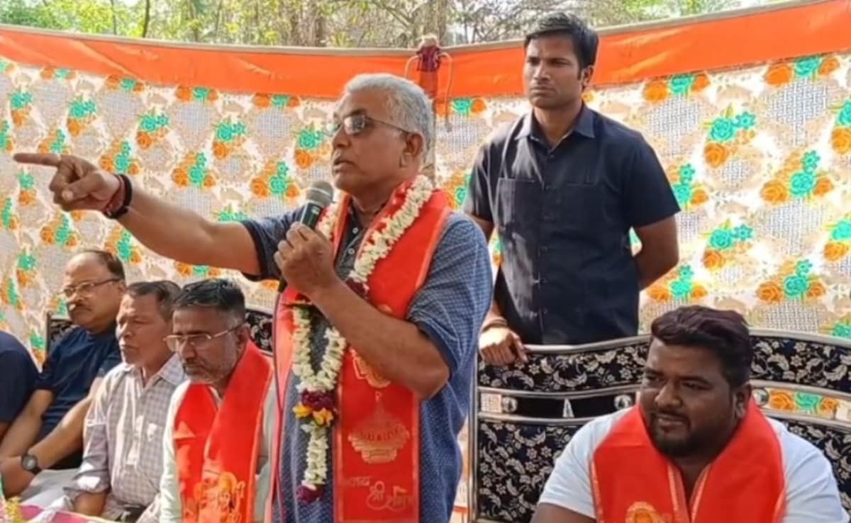 West Bengal elections 2026: 'उठाकर पटक दूंगा'... खड़गपुर में दिलीप घोष का पुलिस पर बड़ा हमला, चुनावी मंच से दी तीखी चेतावनी