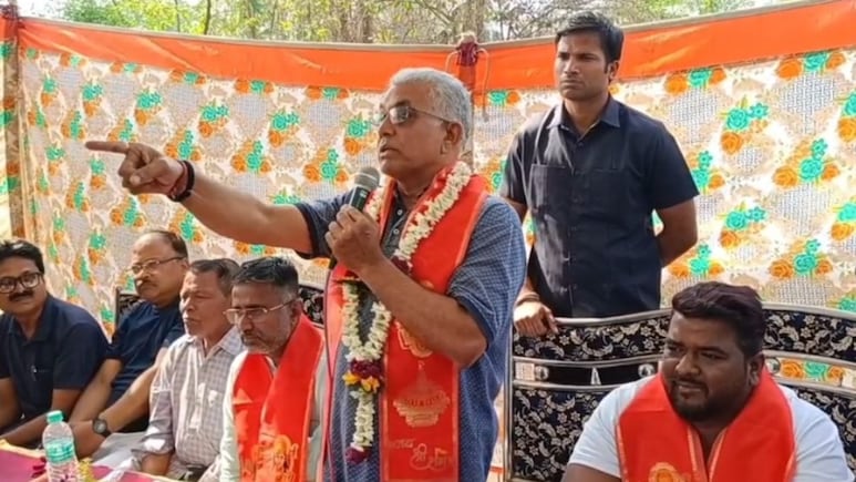 West Bengal elections 2026: 'उठाकर पटक दूंगा'... खड़गपुर में दिलीप घोष का पुलिस पर बड़ा हमला, चुनावी मंच से दी तीखी चेतावनी