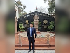 किसान के बेटे ने रचा इतिहास: अभिषेक प्रताप सिंह बने डिप्टी जेलर, गोकुलपुर रोझइया गांव में जश्न