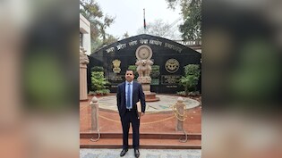 किसान के बेटे ने रचा इतिहास: अभिषेक प्रताप सिंह बने डिप्टी जेलर, गोकुलपुर रोझइया गांव में जश्न