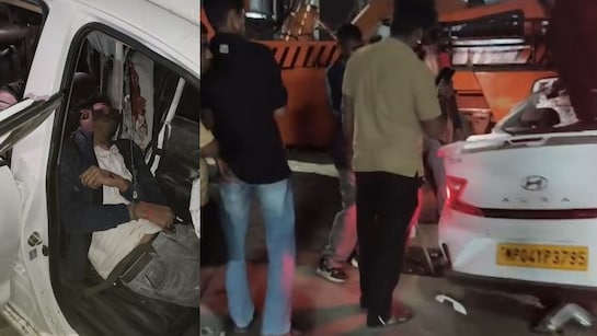MP में खड़ी क्रेन से टकराई तेज रफ्तार कार, 3 की मौत MP में खड़ी क्रेन से टकराई तेज रफ्तार कार, 3 की मौत
