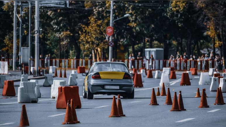 गजब की जिद! 9 साल में 139 बार फेल हुए, फिर भी नहीं मानी हार, अब जाकर पास की ड्राइविंग परीक्षा
