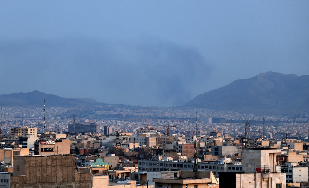 Israel-Iran War Live Updates: Iran Launches Missile Barrage At Israel As Attacks In Middle East Commence For 6th Day