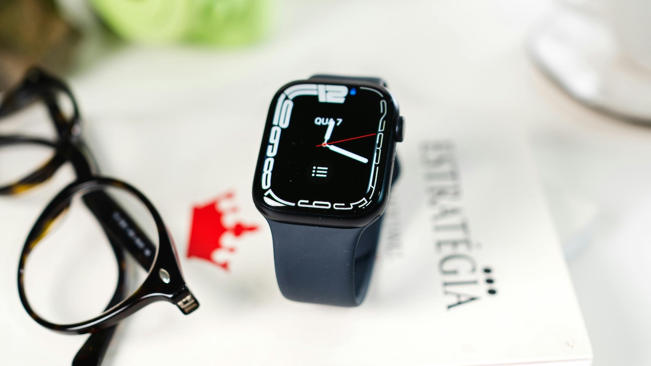 Smartwatches And Classic Watches: Competition, Co-Existence, Or The Future Of Timekeeping?