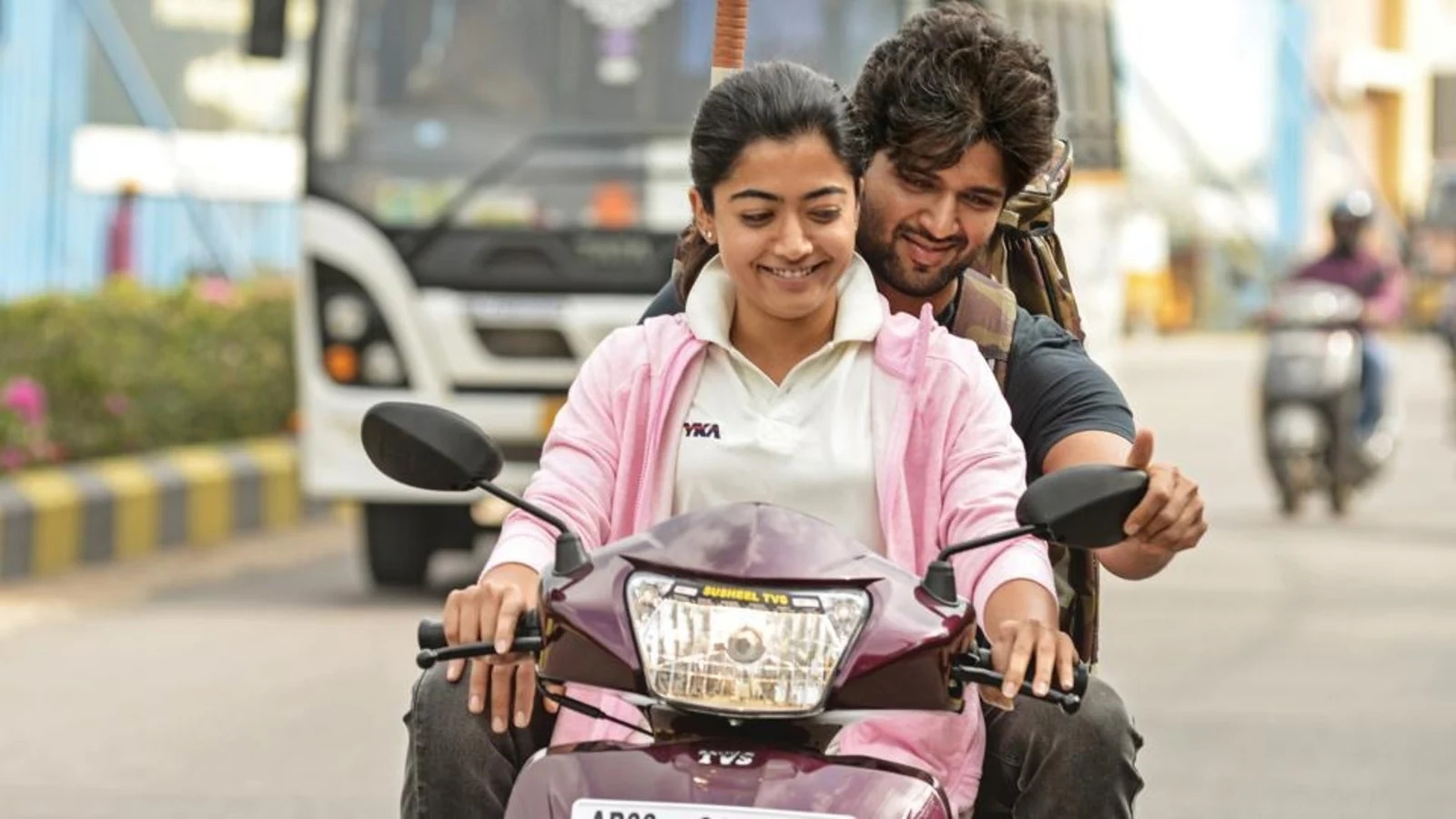 When Rashmika's Parents Were Against Her Second Film Dear Comrade With Vijay