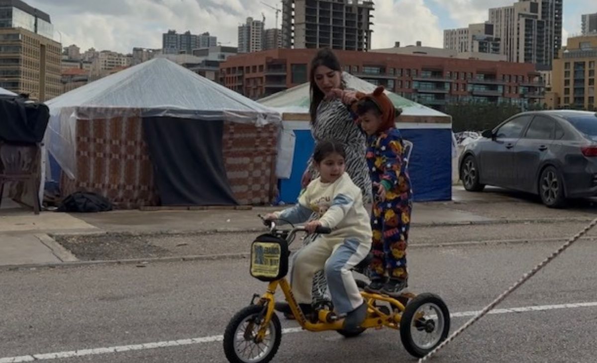 बेहाल बचपन... तंबुओं में कट रही रातें, घर-स्कूल बचे या खत्म हो गए पता नहीं- बेरूत से NDTV Ground Report