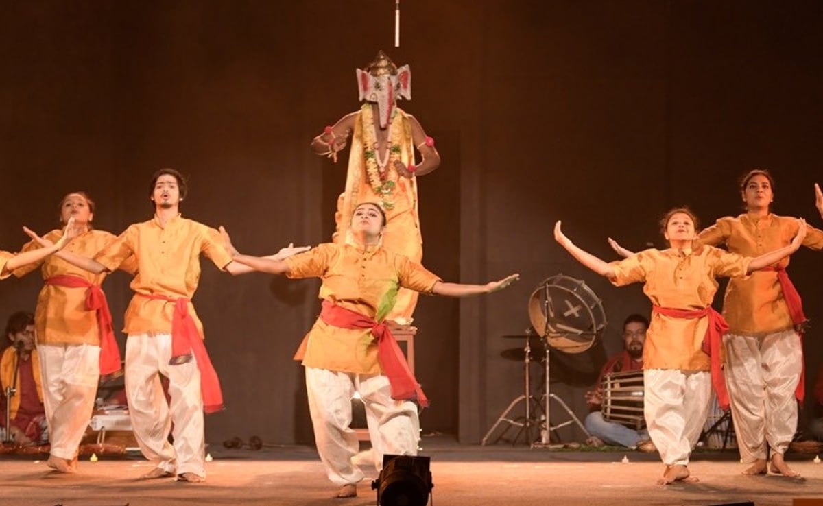 विवेक शुक्ल: