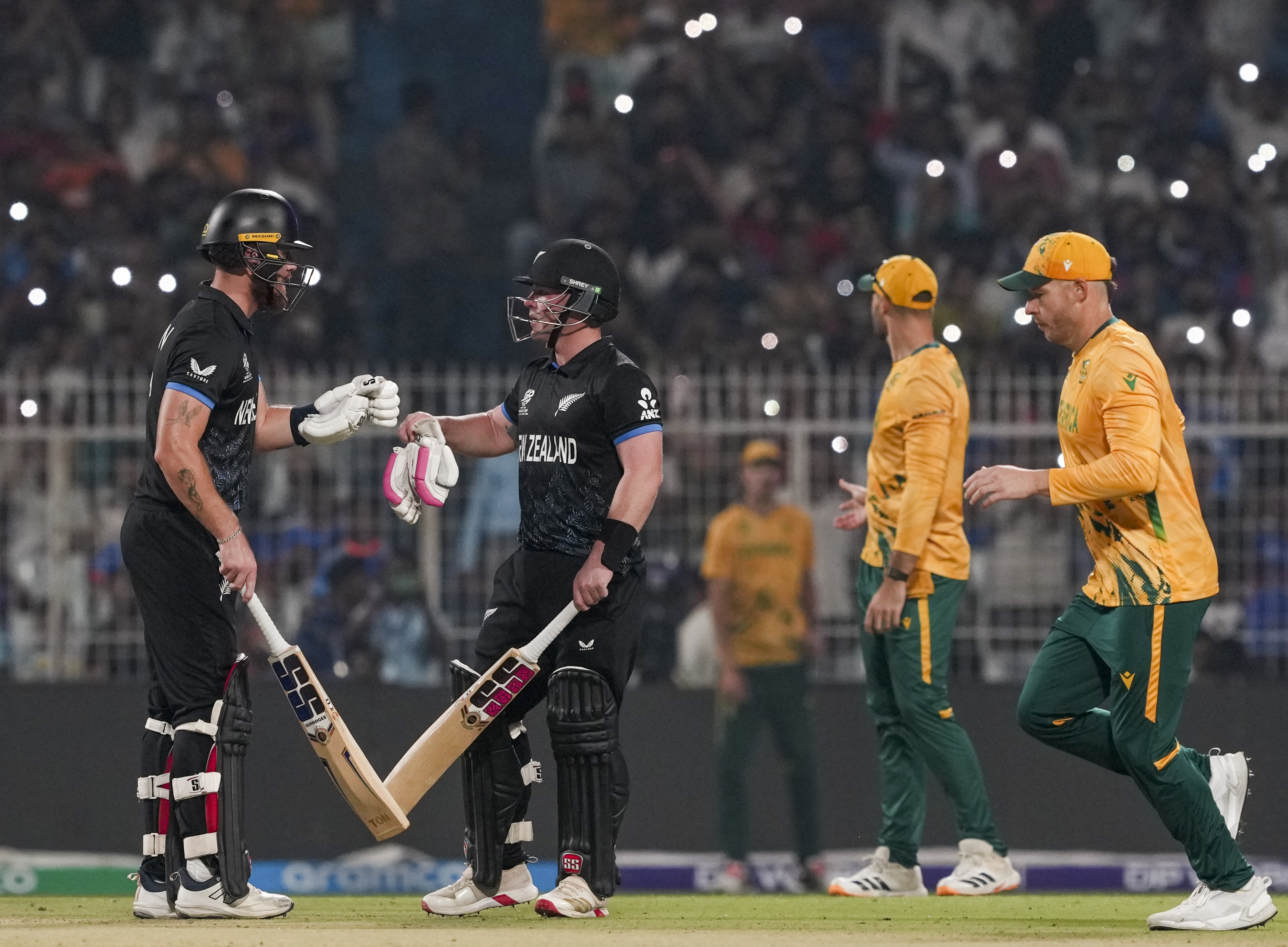 SA vs NZ : न्यूजीलैंड ने सबसे बड़ी जीत का बनाया वर्ल्ड रिकॉर्ड, 43 गेंद रहते ही चेज किया 150+ का टारगेट