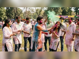 Holi 2026: होली में क्यों पहने जाते हैं सफेद कपड़े? जानिए इसके पीछे छिपी खास वजह और मान्यता