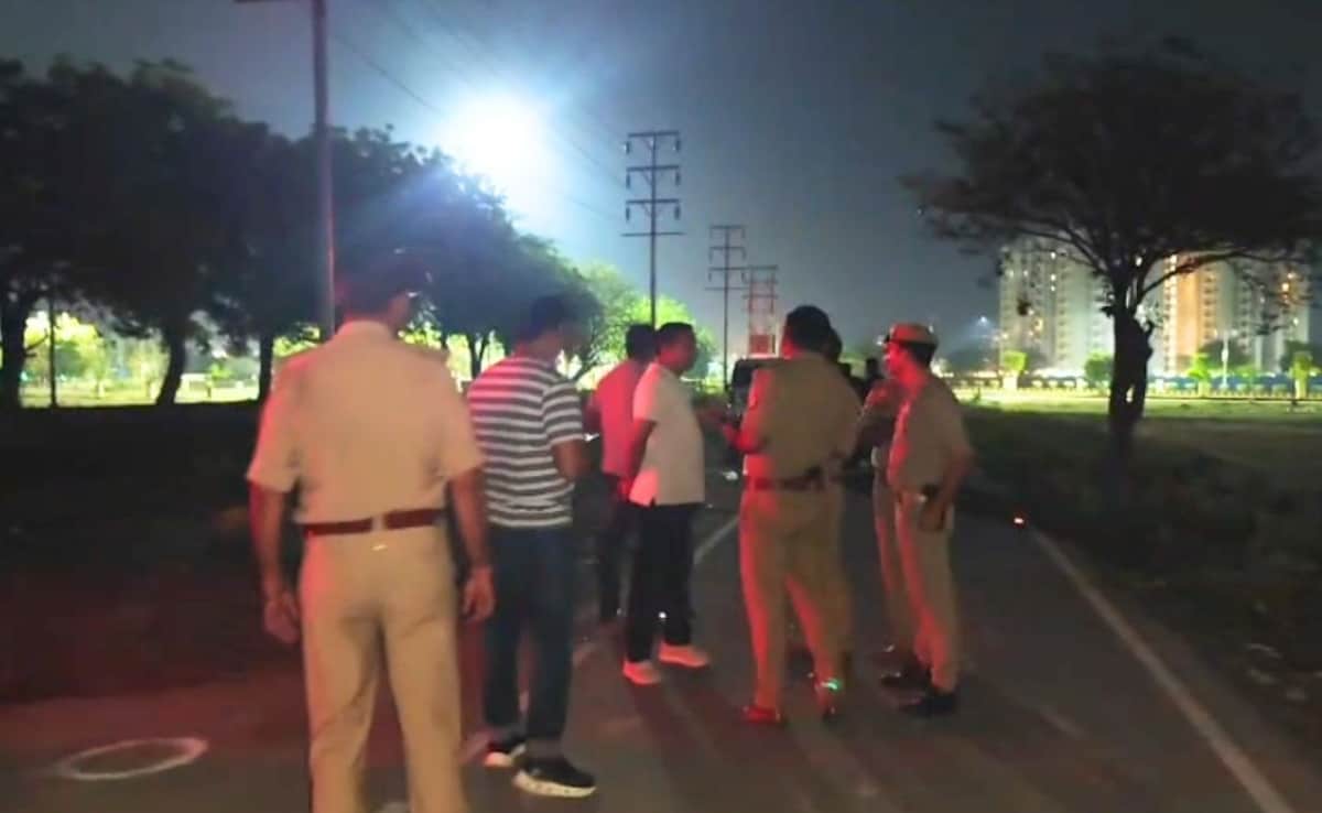 आगरा में बच्‍ची का हत्‍यारा पुलिस एनकाउंटर में ढेर, बच्‍ची की हत्‍या कर आटे के कनस्‍तर में छिपाया था शव