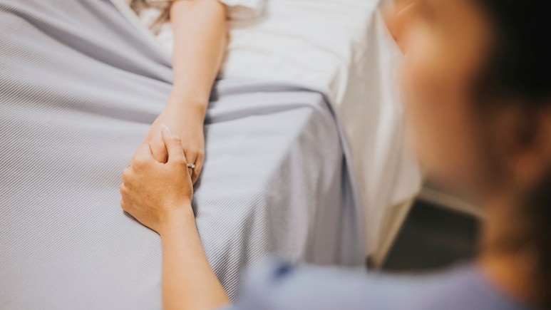 इच्छामृत्यु और लिविंग विल में क्या अंतर है? जानें दोनों को लेकर क्या कहता है कानून