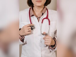 Doctor Claims Groom's Family Rejected Her For Being 'Too Ambitious', Internet Says "Good Riddance"