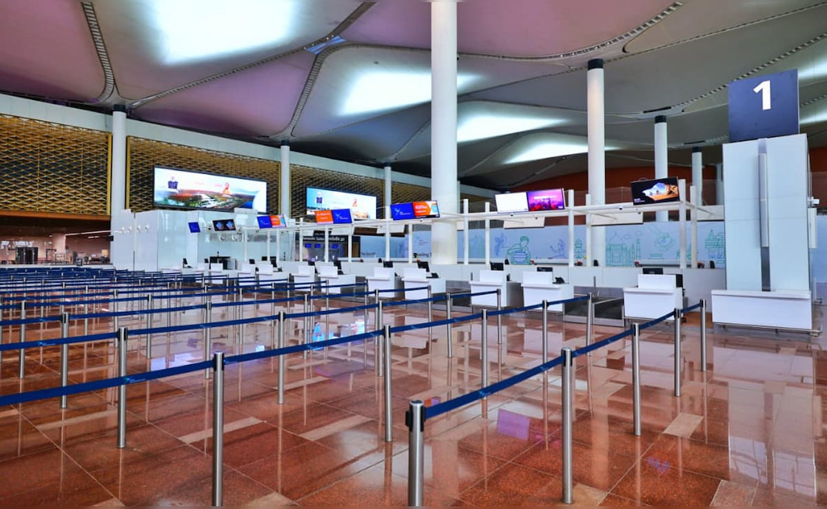 दिल्ली, नोएडा और गुरुग्राम से कितने KM दूर है जेवर एयरपोर्ट? जाने कहां से कितना लगेगा टाइम