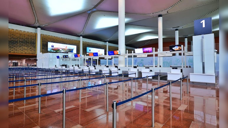 दिल्ली, नोएडा और गुरुग्राम से कितने KM दूर है जेवर एयरपोर्ट? जाने कहां से कितना लगेगा टाइम