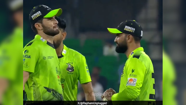 PSL 2026: बॉल टेंपरिंग के लिए फखर जमान पर दो मैचों का बैन, दो दिन में तीसरे स्टार पर PCB का कड़ा एक्शन