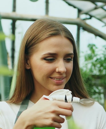 Benefits Of Epsom Salt For Plants. How To Use It