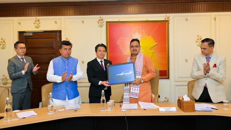 राजस्थान में होंडा बनाएगा पहला इलेक्ट्रिक वाहन, CM भजनलाल शर्मा ने किया मॉडल का अनावरण