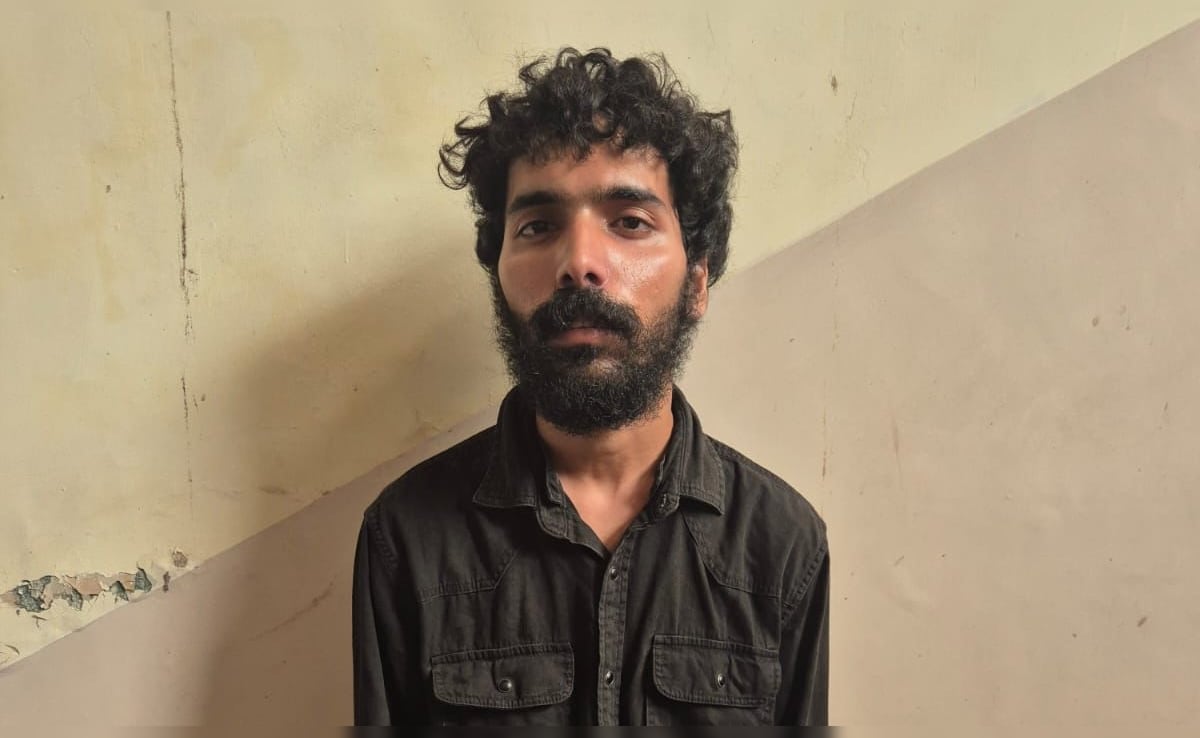 मुंबई में शातिर गैंग की नई तिकड़म, सीधे रकम निकालने की बजाय पेट्रोल पंपों के जरिए कैश में बदले रहे ठगी के पैसे