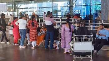 US-Iran Conflict: Delhi Airport Issues Travel Advisory, Top Airlines Extend Flight Suspensions