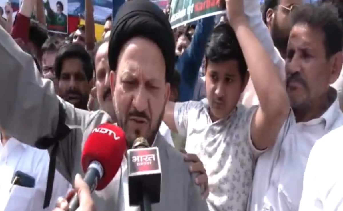 VIDEO: ईद तभी मनाएंगे जब नेतन्याहू का भी वही हश्र हो... लखनऊ में मुस्लिमों ने अमेरिका-इजरायल पर निकाला गुस्सा