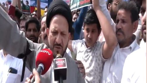 VIDEO: ईद तभी मनाएंगे जब नेतन्याहू का भी वही हश्र हो... लखनऊ में मुस्लिमों ने अमेरिका-इजरायल पर निकाला गुस्सा