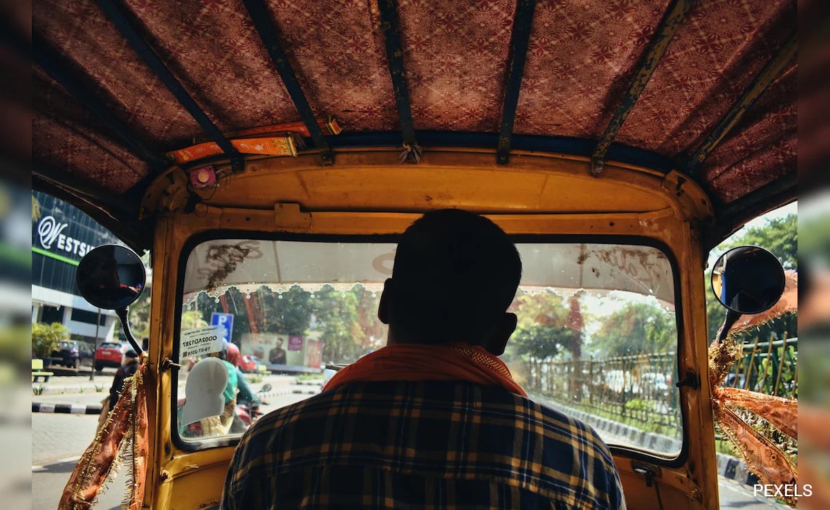 Maharashtra Makes Permits Mandatory For Electric Rickshaw, E-Bikes