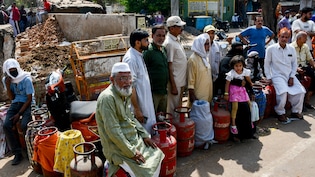 LPG Shortage: जंग आगे बढ़ी तो रसोई गैस सिलेंडर मिलेगा या नहीं? सप्लाई पर एक्शन प्लान तैयार, 10 दिन में सरकार के 10 बड़े फैसले