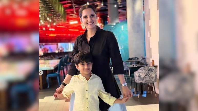 दुबई में तनावपूर्ण दिनों के बाद ईद के लिए घर लौटीं सानिया मिर्जा