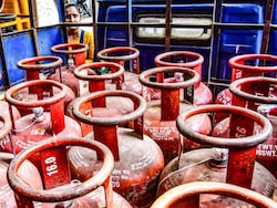 LPG Booking App Beats ChatGPT To Top India&rsquo;s App Store, Play Store Charts