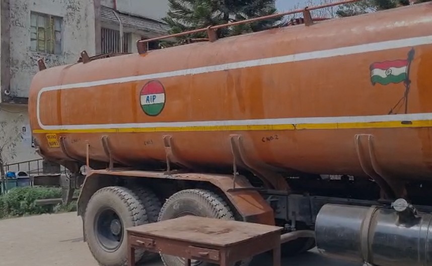 दारू वाला टैंकर... पेट्रोल-डीजल एक बूंद नहीं, विदेशी शराब मिला हजारों लीटर, मामला बिहार का है