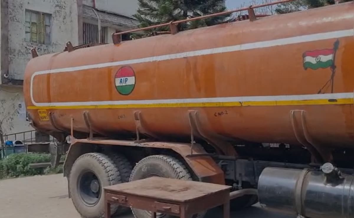 दारू वाला टैंकर... पेट्रोल-डीजल एक बूंद नहीं, विदेशी शराब मिला हजारों लीटर, मामला बिहार का है