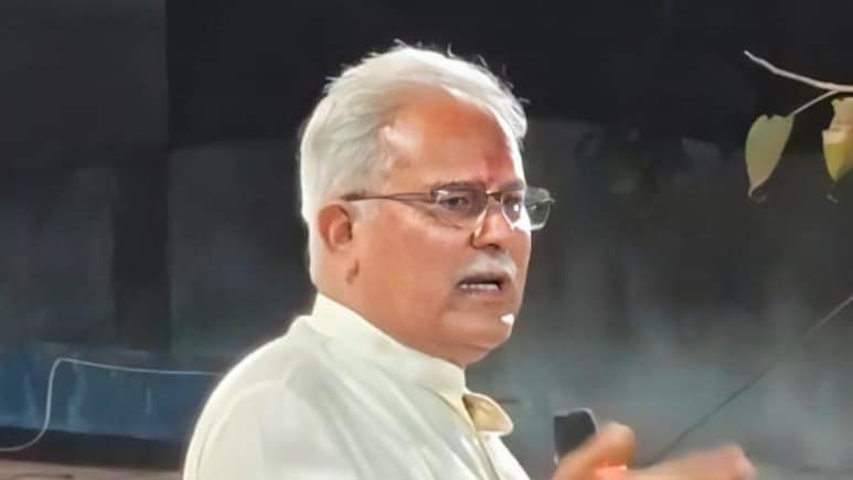 फिंगेश्वर से कृषि कॉलेज हटाने पर गरमाई सियासत, पूर्व CM बघेल ने भाजपा सरकार पर जनता को लड़ाने का लगाया आरोप