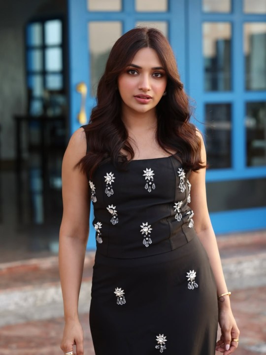 Jiya Shankar Serves Black‑on‑black Chic