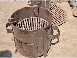 Rajasthan LPG News: एलपीजी गैस सिलेंडर की किल्लत होते ही कोटा में बढ़ी भट्टियों की डिमांड, इतने ऑर्डर आए कि बनाने वाले हाथ पड़ गए कम!