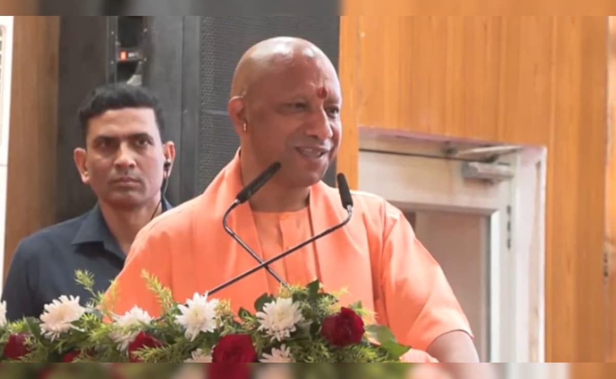 'अगले चुनाव में कोई महिला भी दावेदार हो सकती है', CM योगी ने फिर की रवि किशन की खिंचाई