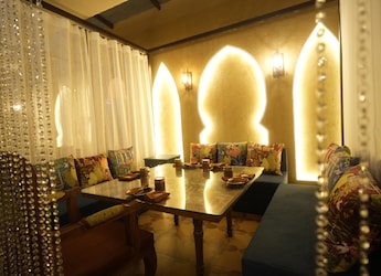A Rare Restaurant In Noida Where You Can Dine Like A Nawab - At Majlis