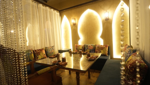 A Rare Restaurant In Noida Where You Can Dine Like A Nawab - At Majlis