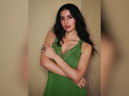 स्टाइल में अव्वल हैं अक्षय कुमार की भांजी सिमर भाटिया, खूबसूरती में ट्विंकल खन्ना को देती हैं टक्कर, ग्रीन ड्रेस के इस लुक में जीता सबका दिल