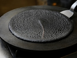 वायरल &ldquo;ब्लैक डोसा&rdquo; ने इंटरनेट पर मचाई हलचल, लोगों ने कहा- डोसे के साथ यह क्या हो गया?