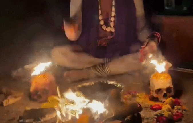 Maa Kali Nand Giri: पहली लेडी नागा किन्नर बनी महामंडलेश्वर, 70 खोपड़ी लेकर घूमती है, 18 भाषाओं का है ज्ञान