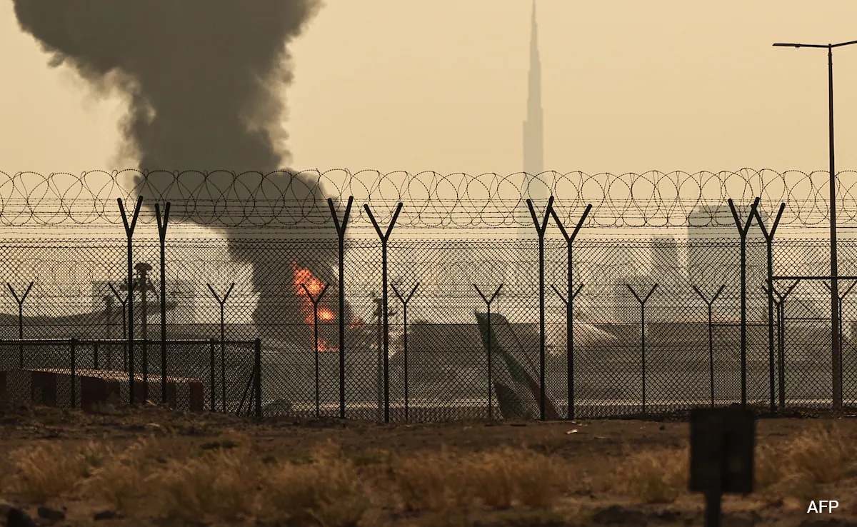 Iran War Live Updates: Loud Blasts Heard In Dubai Again, UAE Briefly Shuts Airspace